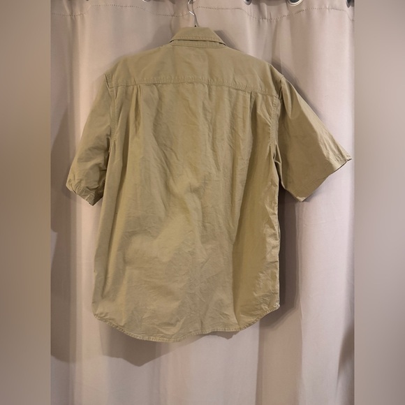Men’s Carhartt Button Up Top - Picture 2 of 6